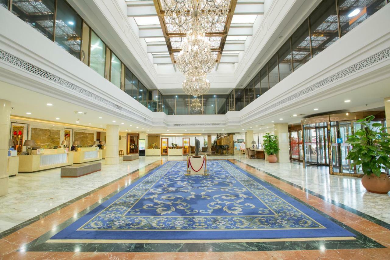 Guilin Ronghu Hotel מראה חיצוני תמונה